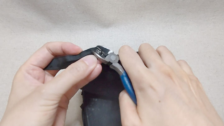 ニッパーで切る