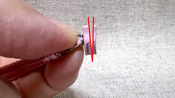 開いたスライダー金具